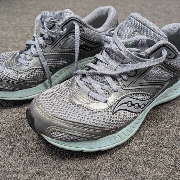 Saucony GUC sneakers sz 9 - Picture 3 of 8